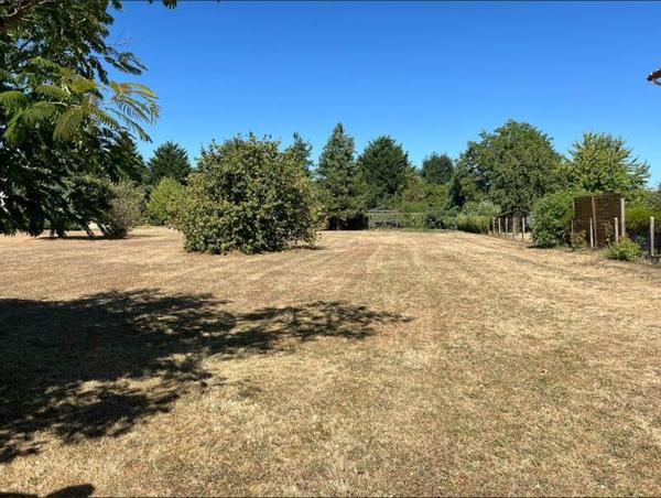 Terrain à vendre |  Neuvic |  1500 m²