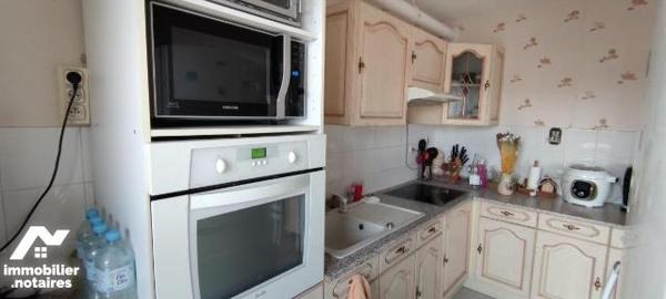 LENS A DEUX PAS DE L'HYPER CENTRE T3 AVEC TERRASSE ET GARAGE