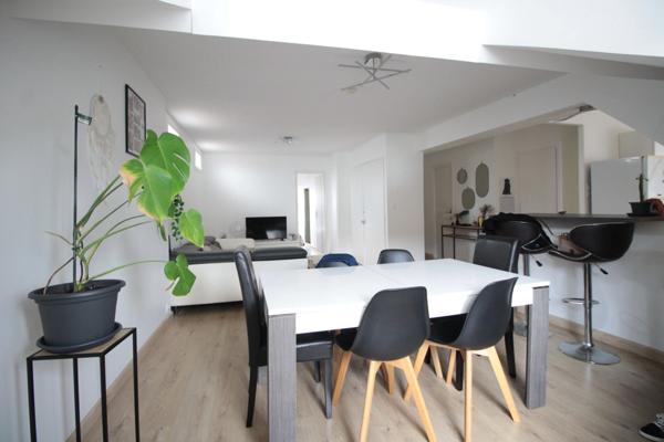 À vendre : T2 meublé de 62 m² au cœur de Rives