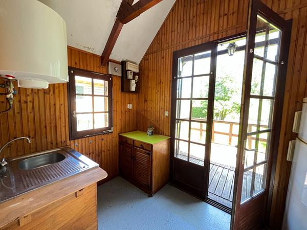 Chalet habitable à l'année en bord de Sarthe !