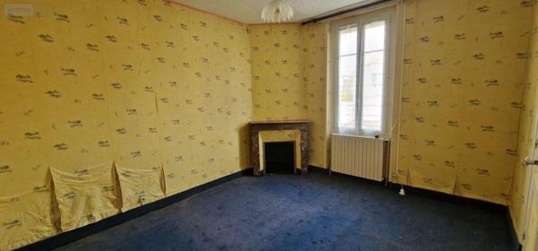 Maison de ville à vendre à Thouars dans les Deux-Sèvres (79100), ref : 79079-44