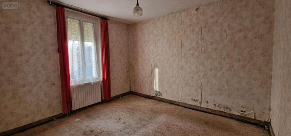 Maison de ville à vendre à Thouars dans les Deux-Sèvres (79100), ref : 79079-44