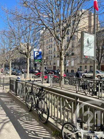 Parking à vendre  10 m2 PARIS - 75008