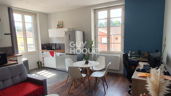 Oullins : Appartement T2 rénové à 10 mn du métro