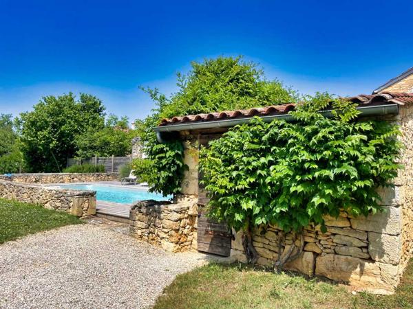 Maison ancienne - Sarlat-la-caneda Vallée Dordogne - Magnifique ensemble en pierre en Périgord noir avec gîte et piscine