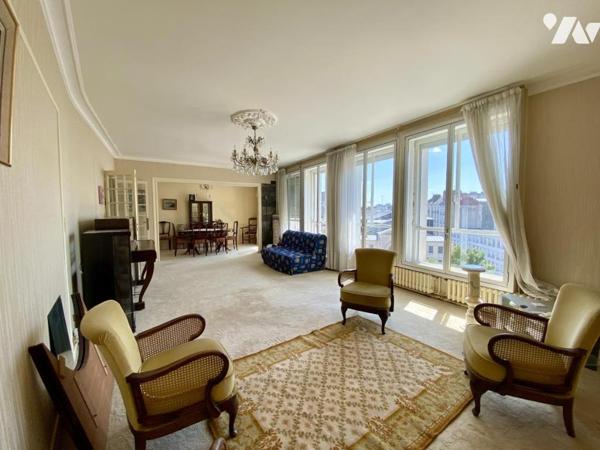 NANTES TOUR BRETAGNE Agréable T4 situé au 4ème et dernier a/asc 