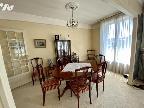 NANTES TOUR BRETAGNE Agréable T4 situé au 4ème et dernier a/asc 