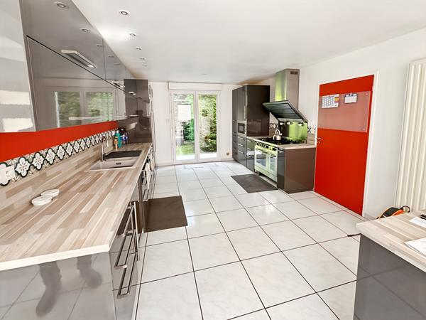 Maison d'Exception en Centre-Ville d'Arpajon !