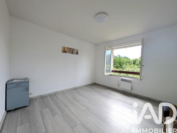 Maison à vendre 9 pièces 174 m² Saint-Félicien