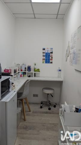 Esthétique, Coiffure​ à vendre 73 m² Sorgues