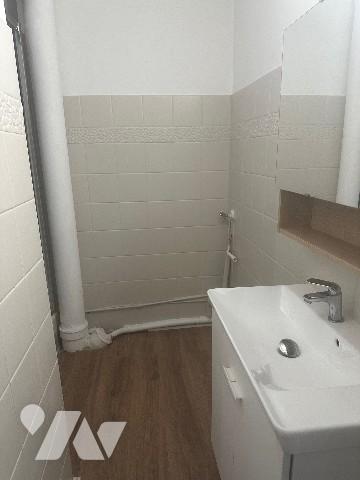 T3 refait à neuf situé au premier étage