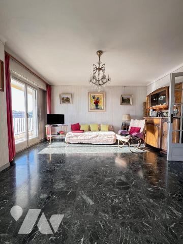 LE CANNET : Boulevard Sadi Carnot