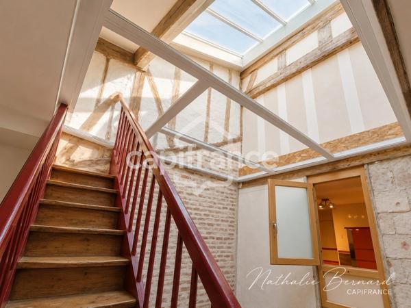 Immeuble mixte avec local commercial et habitation – Centre-ville de Villeneuve-sur-Lot