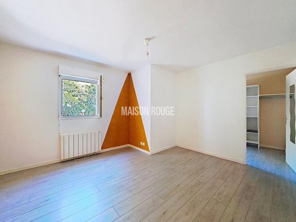 AURAY Appartement 3 pièces d'env. 64 m2 2 parkings 1 cave