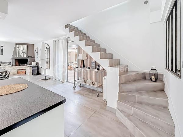 Maison en pierre de 260 m²