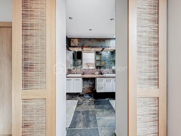 Maison en pierre de 260 m²