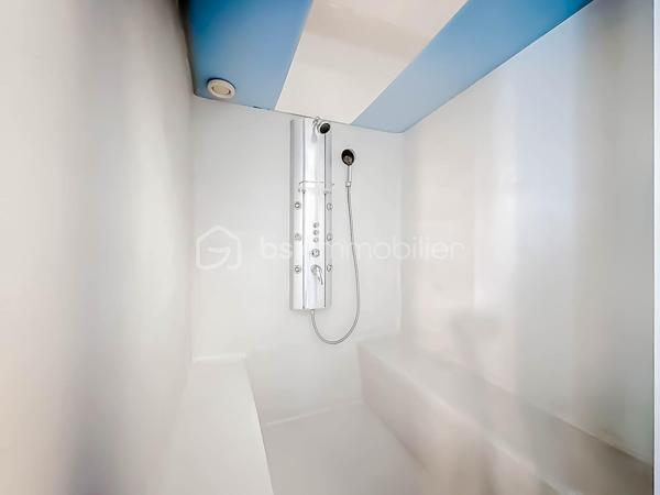 Maison en pierre de 260 m²