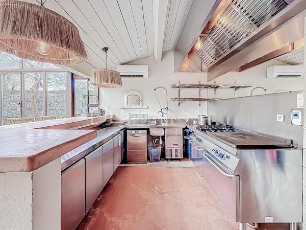 Maison en pierre de 260 m²