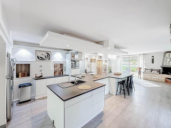 Maison en pierre de 260 m²