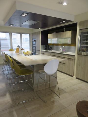 Maison avec beau volume de 142.02 m² et studio