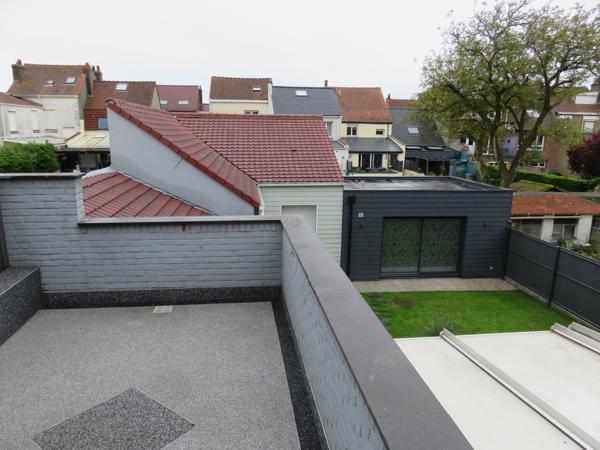 Maison avec beau volume de 142.02 m² et studio