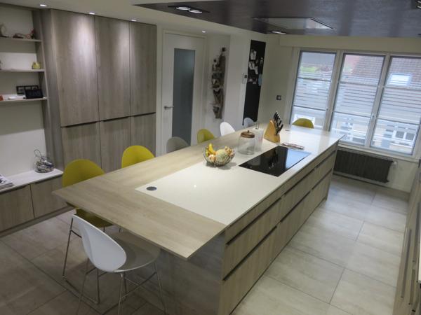 Maison avec beau volume de 142.02 m² et studio