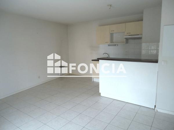 Location Appartement 2 pièces 41.51 m² - RESIDENCE WELLINGTON Billere 64140