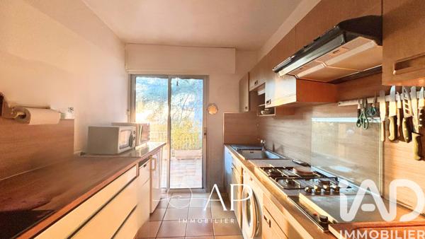 Maison à vendre 8 pièces 215 m² Toulon