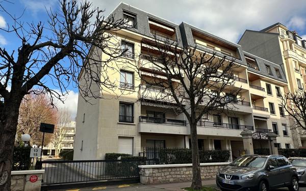 Appartement à vendre    3 pièces • 82,29 m2 La Varenne - Saint-Maur-des-Fossés