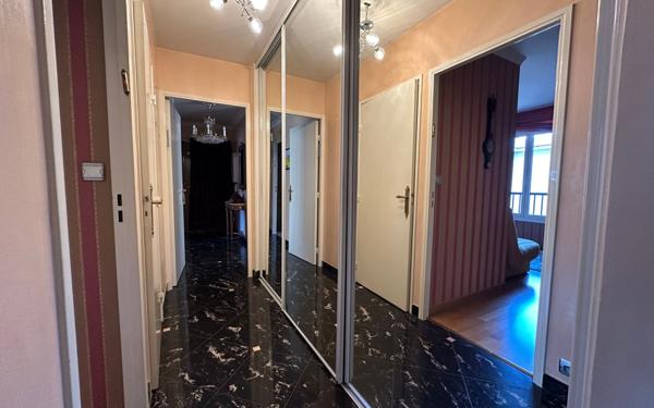 Appartement à vendre    3 pièces • 82,29 m2 La Varenne - Saint-Maur-des-Fossés