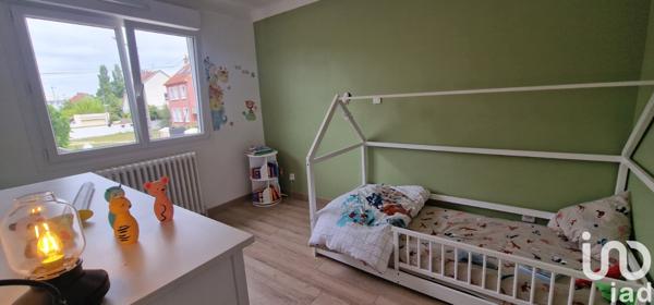 House for sale 4 rooms 82 m² Châlons-en-Champagne