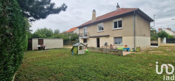 House for sale 4 rooms 82 m² Châlons-en-Champagne