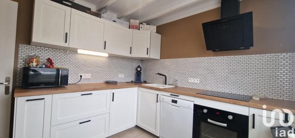 House for sale 4 rooms 82 m² Châlons-en-Champagne