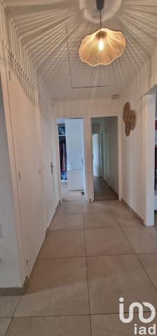 House for sale 4 rooms 82 m² Châlons-en-Champagne