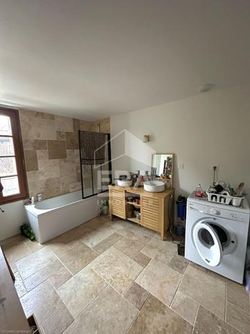 Maison Montpon Menesterol 9 pièce(s) 181,71 m2