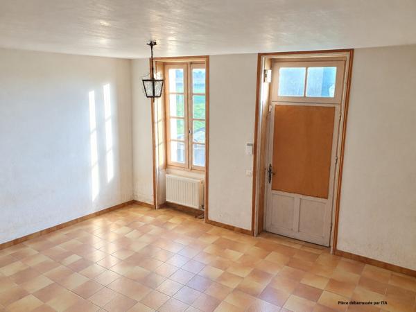 Propriété de caractère de 300 m² isolée de voisins