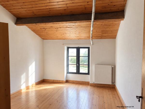 Propriété de caractère de 300 m² isolée de voisins