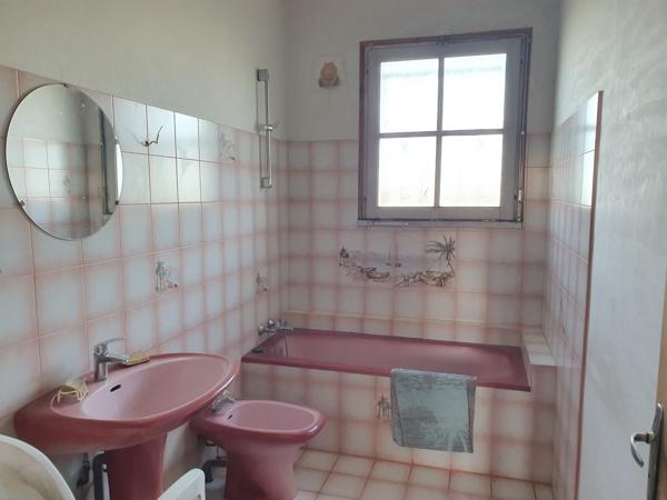 Propriété de caractère de 300 m² isolée de voisins