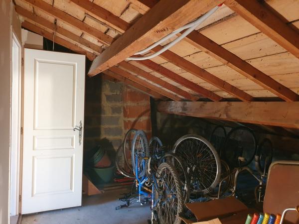 Propriété de caractère de 300 m² isolée de voisins