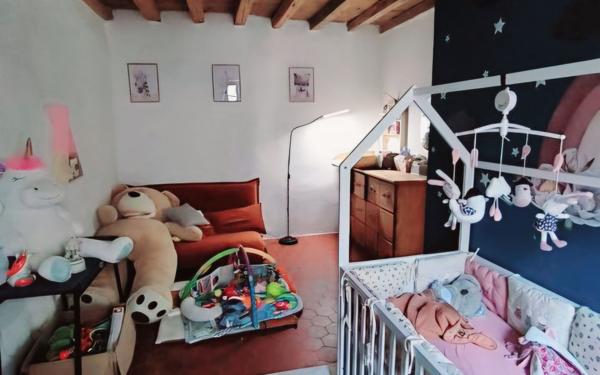 Maison à vendre    3 pièces •  Vallabrègues