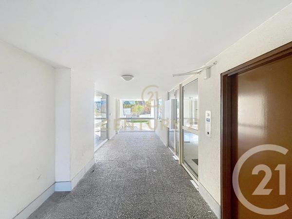 Appartement F3 à vendre  3 pièces - 71,86 m 2   NOISY LE GRAND  - 93