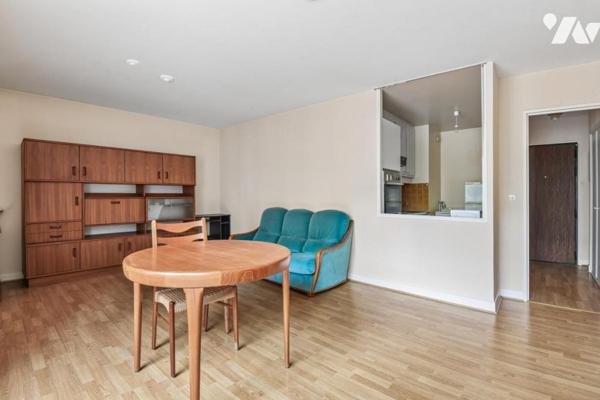 PARIS XVIIIe - Appartement 2 pièces - Secteur Clignancourt