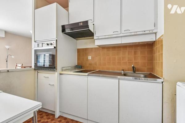 PARIS XVIIIe - Appartement 2 pièces - Secteur Clignancourt