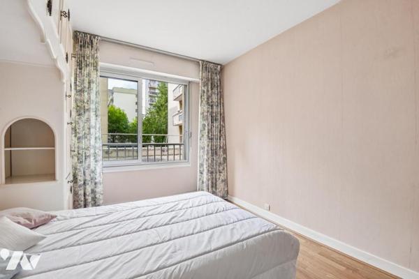 PARIS XVIIIe - Appartement 2 pièces - Secteur Clignancourt