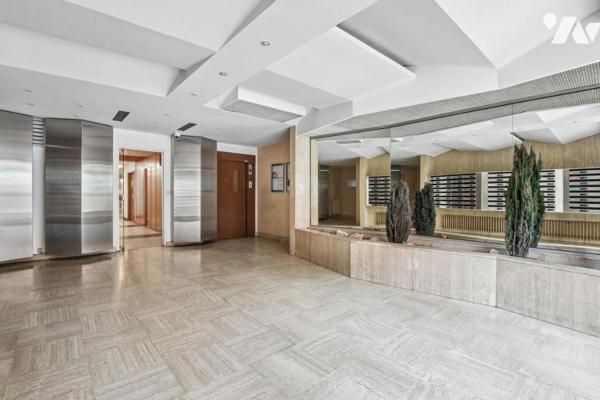 PARIS XVIIIe - Appartement 2 pièces - Secteur Clignancourt