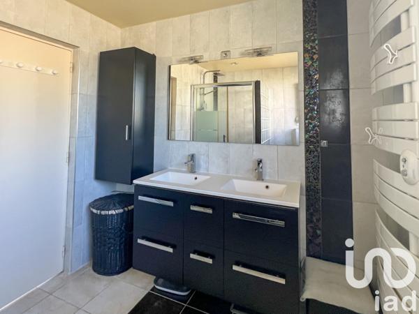 House for sale 6 rooms 113 m² Saint-André-de-Cubzac