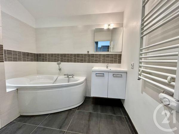 Maison à vendre  6 pièces - 115 m2 LA ROCHE SUR YON - 85