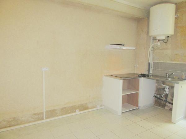 A VENDRE APPARTEMENT DE TYPE 2 LOUE - SECTEUR BORDEAUX VICTOIRE / CAPUCINS , Bordeaux A VENDRE APPARTEMENT DE TYPE 2 LOUE - SECTEUR BORDEAUX VICTOIRE / CAPUCINS , Bordeaux