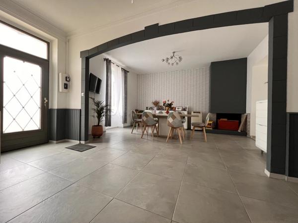 Maison de village du 19ème proche de toutes commodités