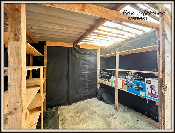 Maison avec jardin SANS VIS-À-VIS – centre village – 2 ch + bureau